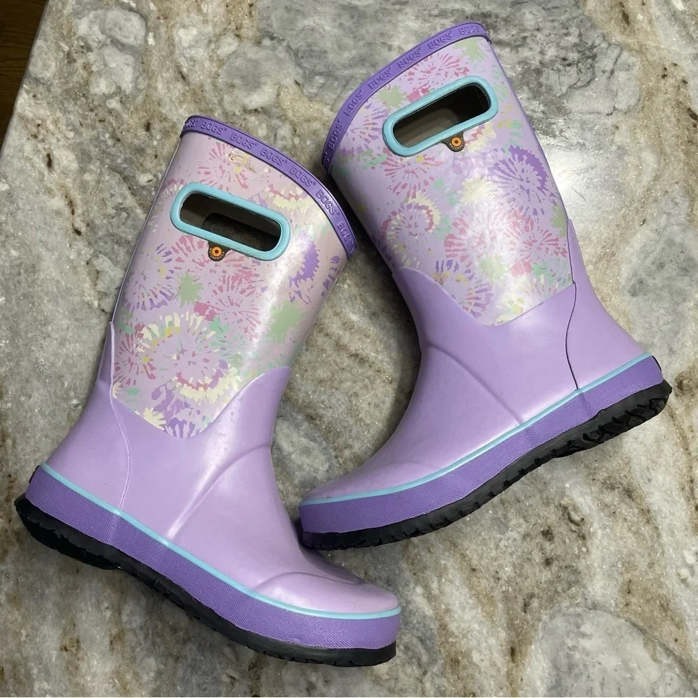 Bogs lilac floral Insulated Waterproof Kids Youth Size 4 EU37